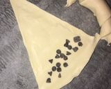 Une image de l'étape 2 de Croissants aux pépites de chocolat.