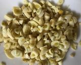 A picture of step 3 of Garlic Rice.