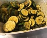 Une image de l'étape 6 de Courgettes au beurre de chorizo,curry et pavot bleu (recette plancha).