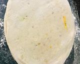 A picture of step 4 of Alu paratha.
