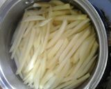 Foto langkah ke 4 dari resep Kentang goreng ala KFC.