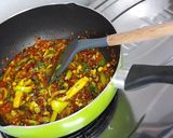 Foto langkah ke 5 dari resep Ayam Woku Manado.