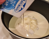 Foto del paso 2 de la receta: Crema de galletas napolitanas