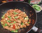 รูปขั้นตอนการทำที่ 3 ของ ผัดสะตอกะปิสามชั้น+หมูสับ 🐷🐽