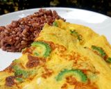 รูปขั้นตอนการทำที่ 3 ของ ไข่เจียวมิโซะมะระขี้นก Wild Bitter Gourd Miso Omelette