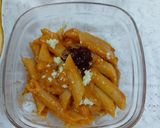 A picture of step 3 of Pink creamy pasta.
