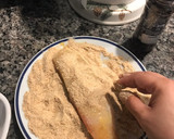 Foto del paso 2 de la receta: Tilapia empanizada con ensalada fresca