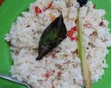 Foto langkah ke 2 dari resep Nasi Bakar Tongkol Suwir.
