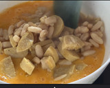 Foto del paso 4 de la receta: Tortilla de alubias y butifarra de huevo