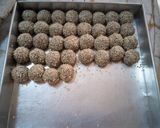Foto langkah ke 4 dari resep Onde-onde ketawa Cokelat.