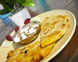 A picture of step 4 of Afgani Fateer Pyazi with Curd.