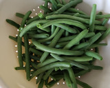 Foto del passaggio 2 della ricetta Trofie al pesto, fagiolini e patate