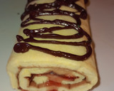 Foto del paso 3 de la receta: 🍓Pionono Dulce con mermelada de frutilla y chocolate🍫