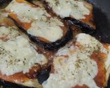Foto del paso 7 de la receta: Berenjenas a la pizza🍆🧀🥯🍅🥙