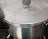 A picture of step 1 of Chole masala.