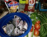 Foto langkah ke 1 dari resep Ikan saos asam manis pedas 😋.