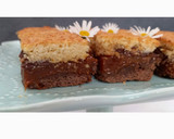 Foto del paso 3 de la receta: Cuadraditos de coco, dulce de leche y chocolate