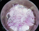 A picture of step 1 of Kanda bhajji.