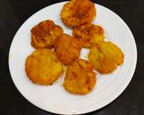 A picture of step 4 of Sindhi Aalu Tuk.