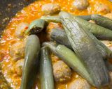 Foto langkah ke 4 dari resep Pentol Terong Balado Kecombrang.