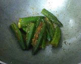 A picture of step 4 of Malai stuff okra.