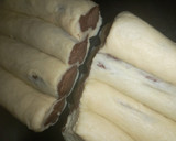 A picture of step 7 of Leopard print bread.