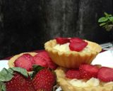 Foto langkah ke 5 dari resep Pie buah stroberi.