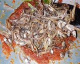 Foto langkah ke 6 dari resep SAMBAL TERI PEDAS - Cocok Untuk Nasi Angkringan, Nasi Uduk, dll.