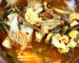 รูปขั้นตอนการทำที่ 3 ของ แกงส้มผักรวมพริกแกงสี่ภาค😅🌶️🧄