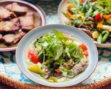 Hình bước làm 3 của món Canh Thịt Bò Nấu Cải Chua