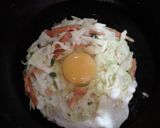 Foto langkah ke 3 dari resep Telur ceplok sayuran.