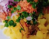 A picture of step 1 of Aloo paratha.