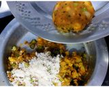 A picture of step 5 of Aloo Matar Patties.