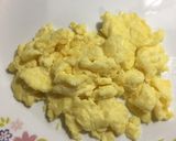 A picture of step 4 of Masala Egg Pasta.
