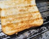 A picture of step 2 of Vegetables cheese sandwich.