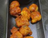 A picture of step 2 of #SIS#Urad dal channa dal onion thunukku,(thukada)tomato chutney.