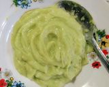 Foto langkah ke 2 dari resep Simple Regal avocado dessert box.