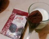 A picture of step 2 of Choco milk.