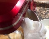 Foto del paso 9 de la receta Roscón gallego con esencia de almendra y vainilla