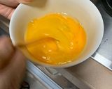 A picture of step 4 of Fried egg with potato.