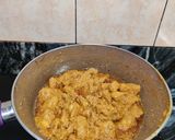 A picture of step 4 of Lahsuni makhani murg (with fresh cream).