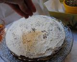A picture of step 19 of Poppy seeds cake with lemon curd.