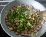 Foto del paso 3 de la receta: Arroz con salchichas