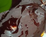 Foto langkah ke 4 dari resep Eggless Chocolate Cake.