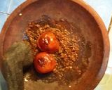Foto langkah ke 2 dari resep Sambel penyet simpel dan enak.