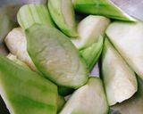 Hình bước làm 3 của món Canh gà nấu mướp hương