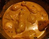 A picture of step 3 of Malaysia curry noodles (Laksa).