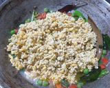 A picture of step 5 of Vegetable Broken Wheat khichdi.