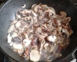 Foto del paso 5 de la receta: Bife a la plancha, con provenzal de champignon y shitaki