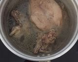 Foto langkah ke 1 dari resep Ayam suwir balado kemangi.